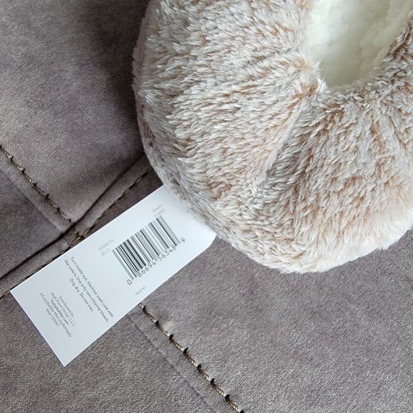 NWT Fuzzy Babba Women's 3D Cat Slipper Socks - Picture 6 of 6